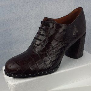 Polished Croc-Leather Lace up Studded Oxford Pumps in Aged Burgundy color 38/7.5